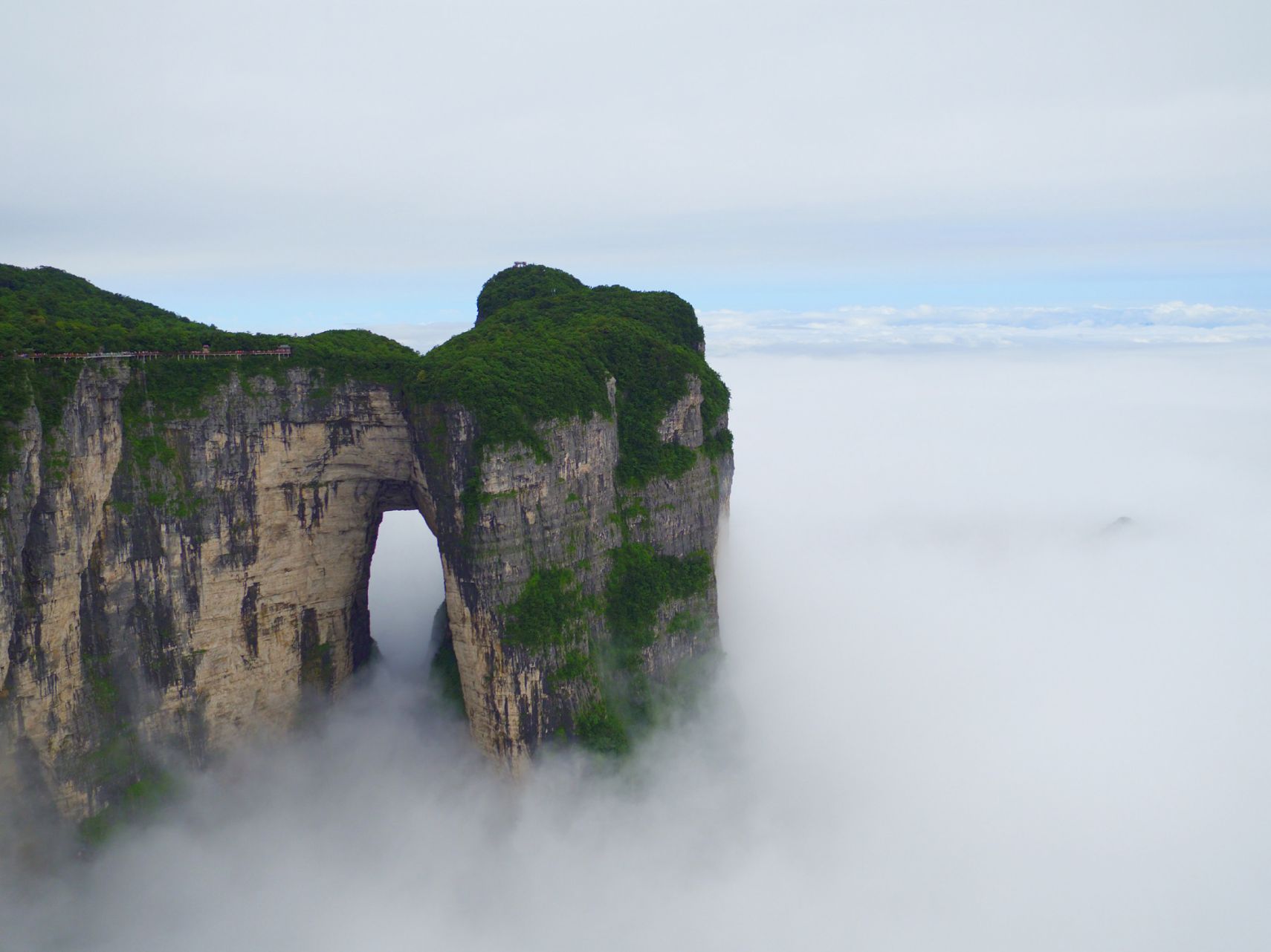 如梦似幻天门山(组图)